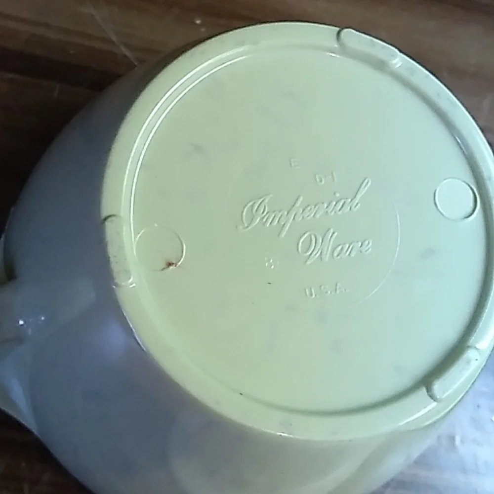 Vintage 1970s Melmac Roymac Adcraft Spauldingware Imperial Ware 7 pieces pastel